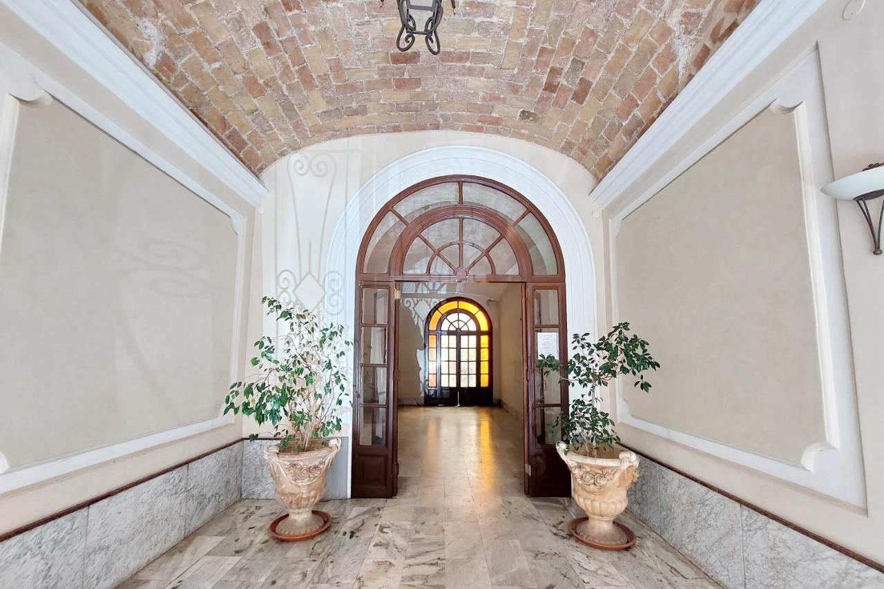 4Bnb - Quiriti Delightful Apartment Рим Екстер'єр фото